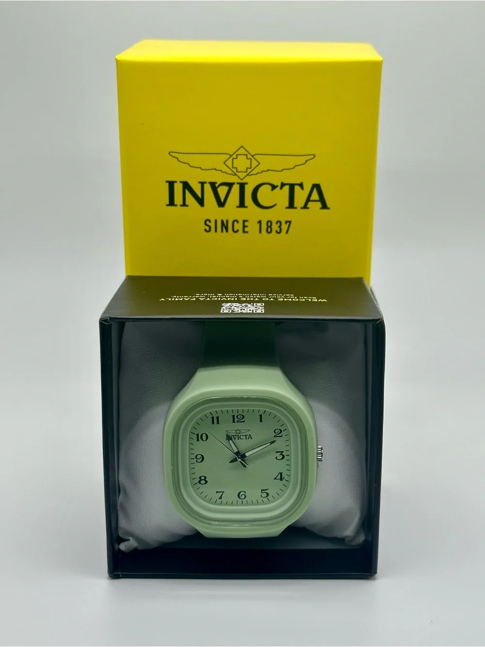 NEW IN BOX✨ Invicta Celestial Lady 45.3mm Green Silicone Band Quartz Watch 70383